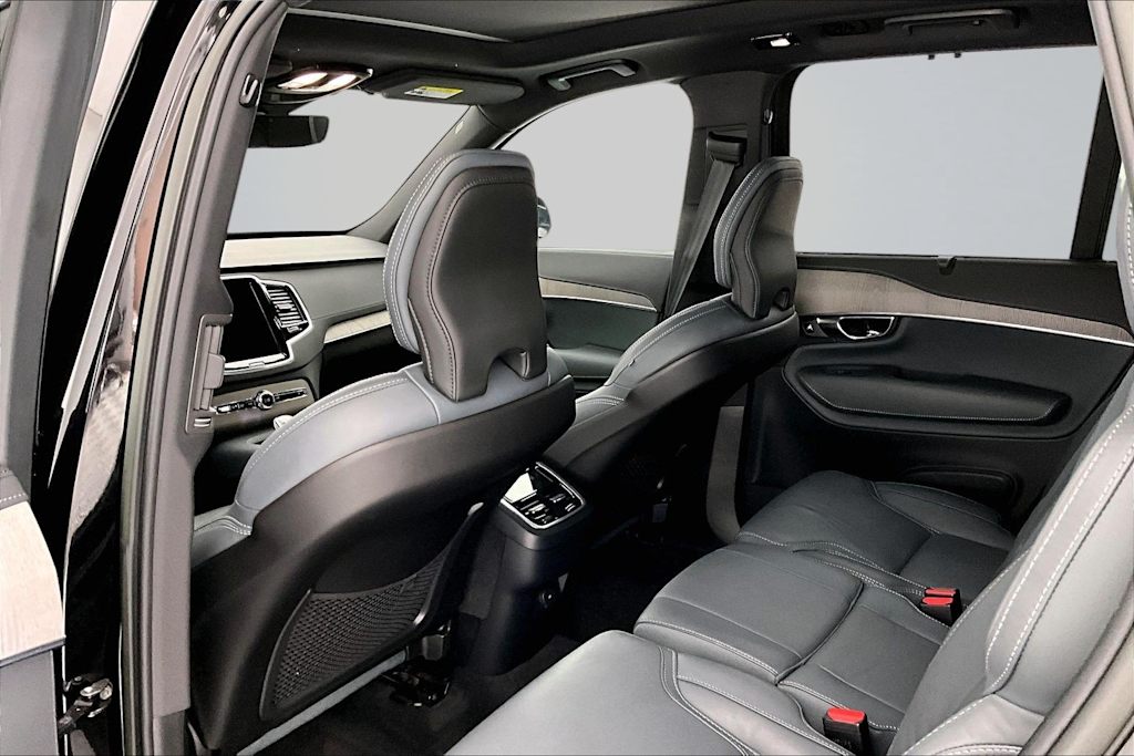 Thumbnail: 2023 Volvo XC90 - 13
