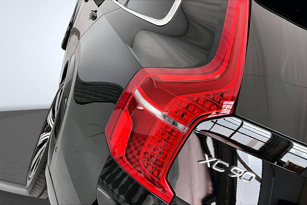 Thumbnail: 2023 Volvo XC90 - 26