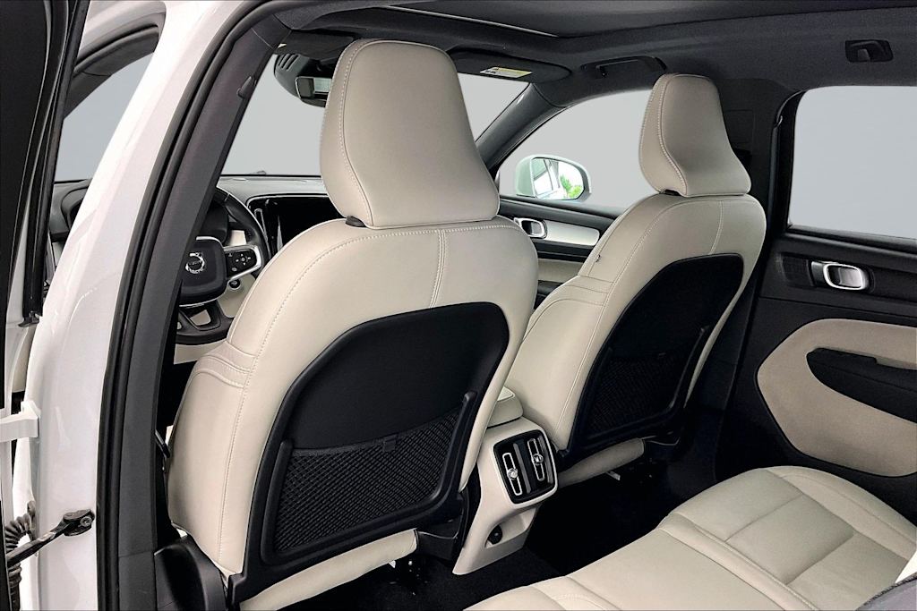 Thumbnail: 2020 Volvo XC40 - 13