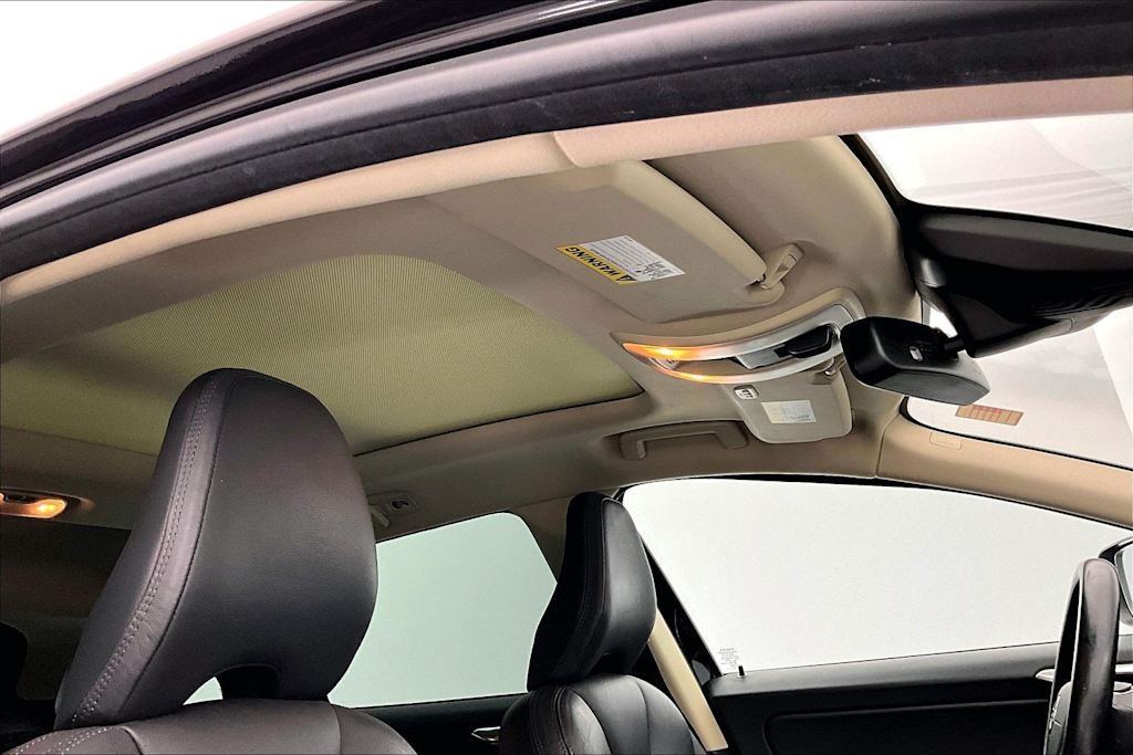 Thumbnail: 2013 Volvo XC60 - 23