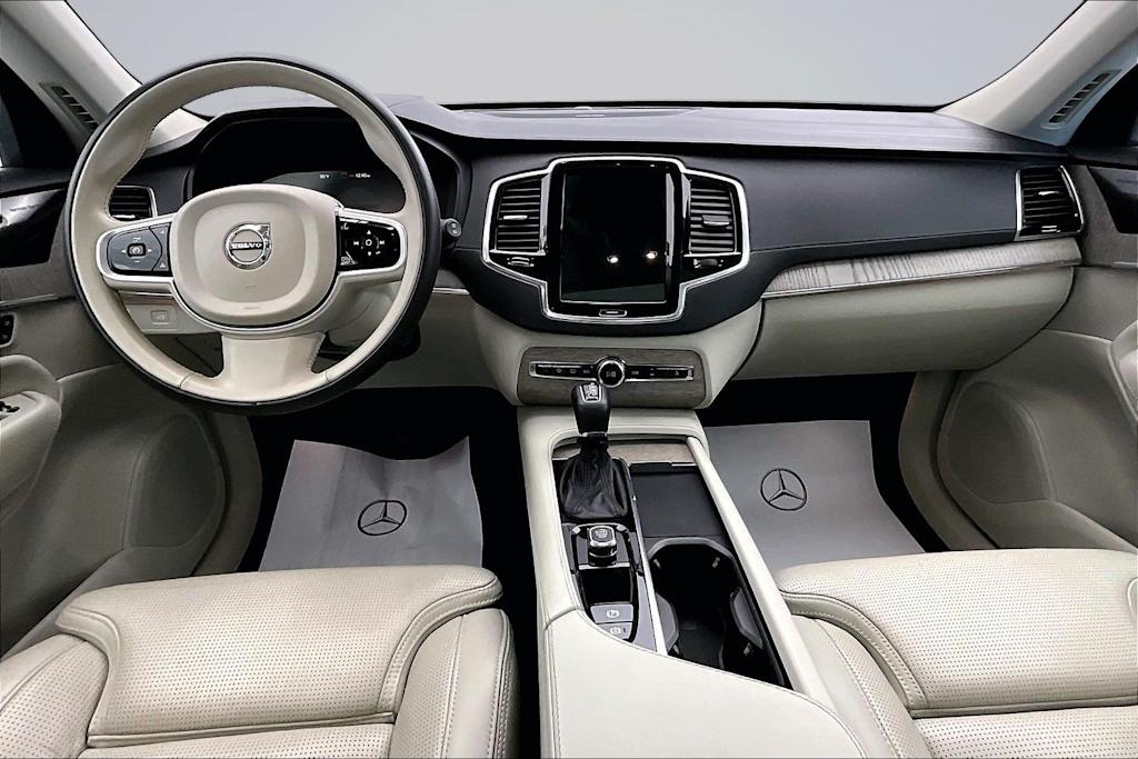 Thumbnail: 2022 Volvo XC90 - 10