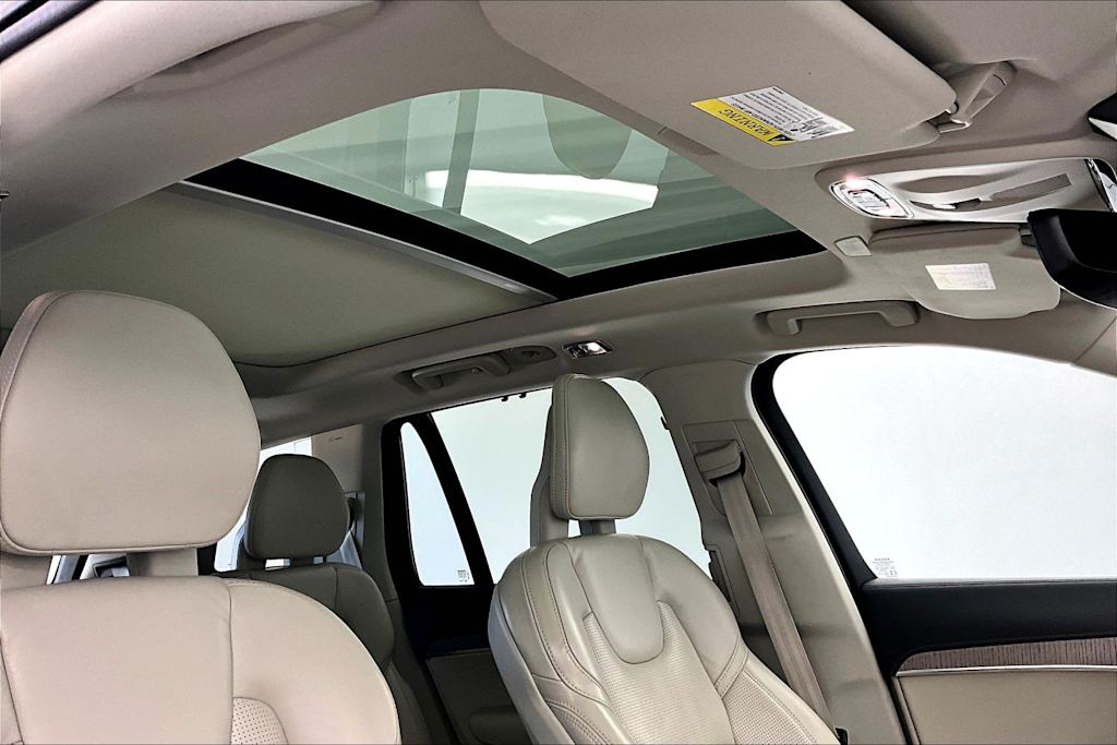 Thumbnail: 2022 Volvo XC90 - 22