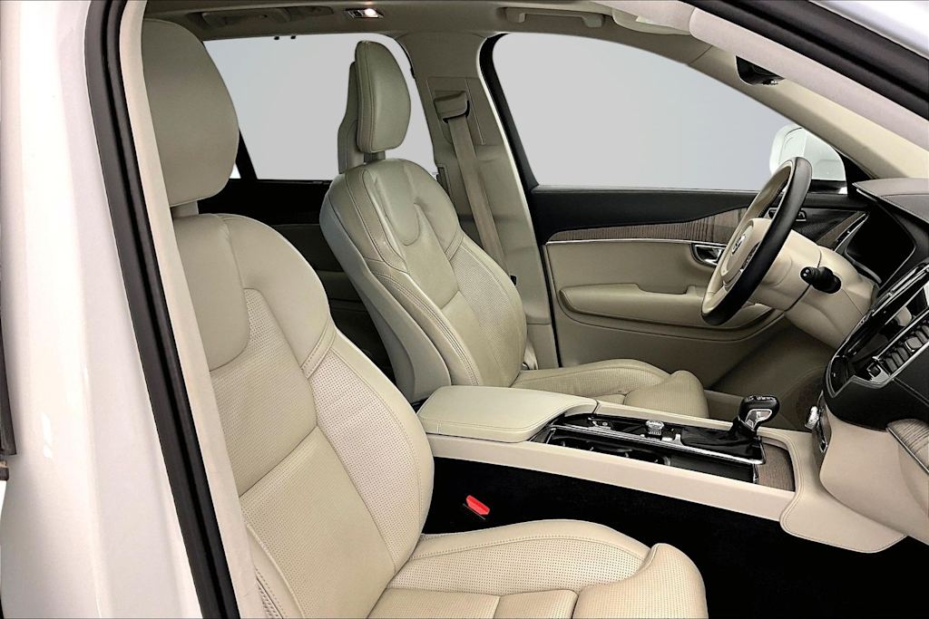 Thumbnail: 2022 Volvo XC90 - 12