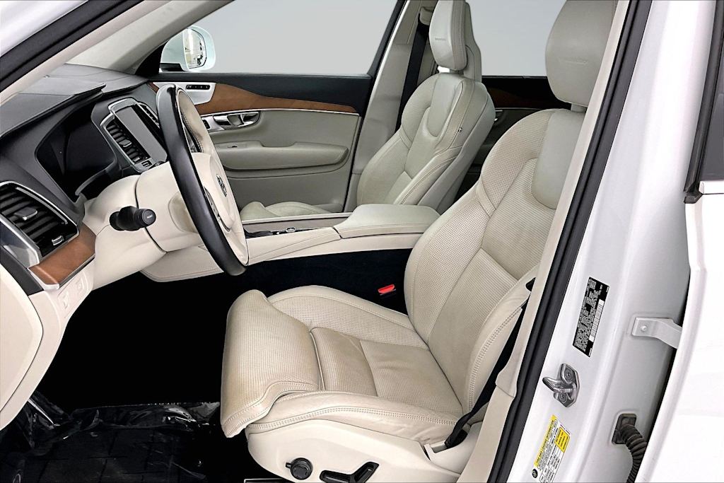 Thumbnail: 2016 Volvo XC90 - 11