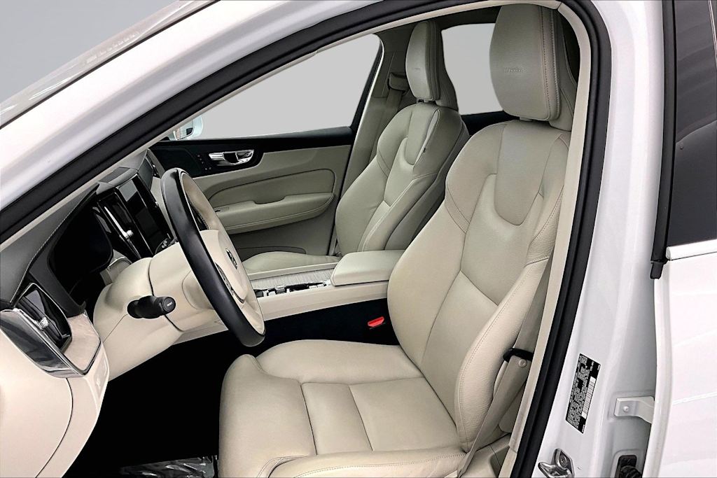 Thumbnail: 2019 Volvo XC60 - 11