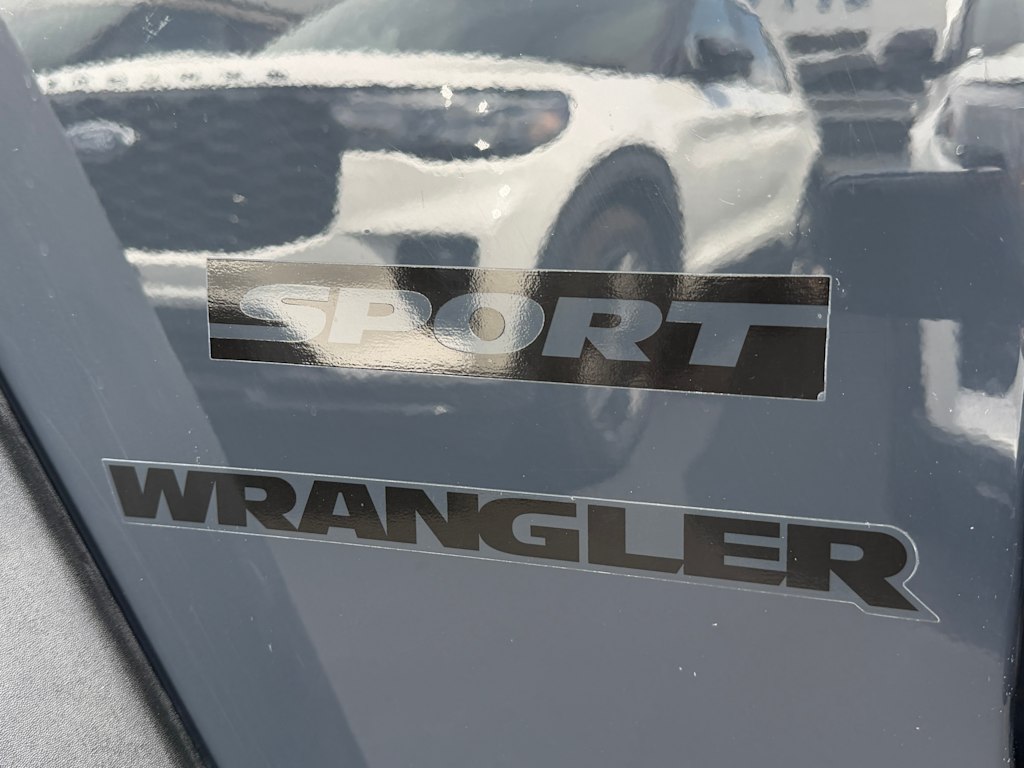 Thumbnail: 2016 Jeep Wrangler - 30