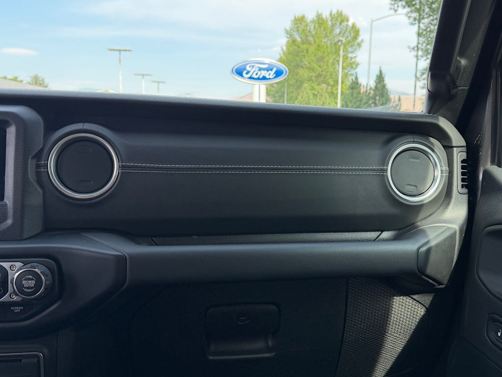 Thumbnail: 2020 Jeep Wrangler - 26