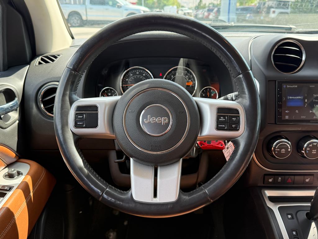 Thumbnail: 2017 Jeep Compass - 8