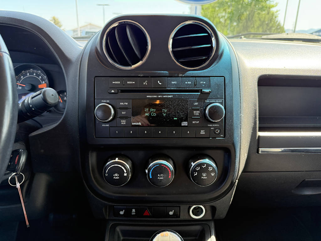Thumbnail: 2017 Jeep Patriot - 12
