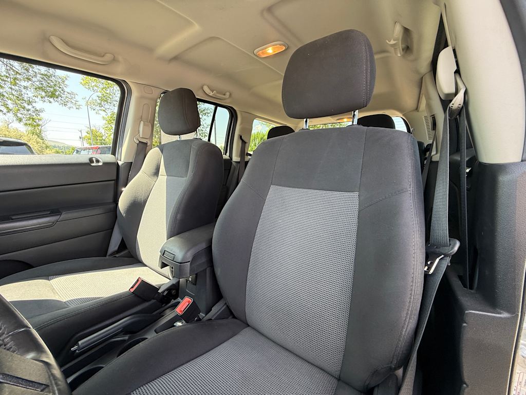 Thumbnail: 2017 Jeep Patriot - 8