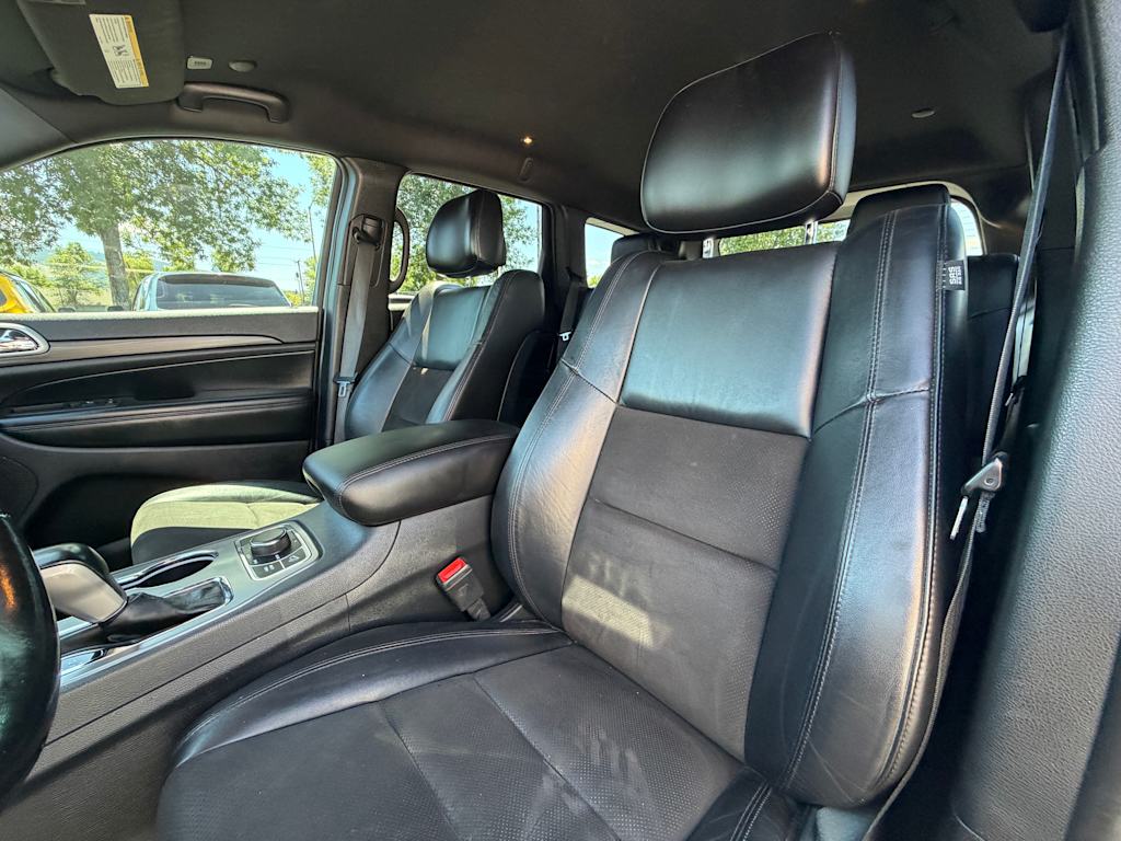 Thumbnail: 2020 Jeep Grand Cherokee - 8