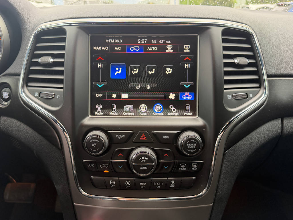 Thumbnail: 2017 Jeep Grand Cherokee - 12
