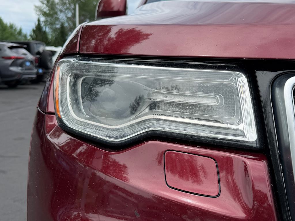 Thumbnail: 2018 Jeep Grand Cherokee - 17