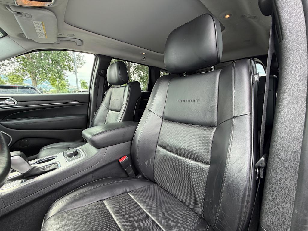 Thumbnail: 2018 Jeep Grand Cherokee - 8