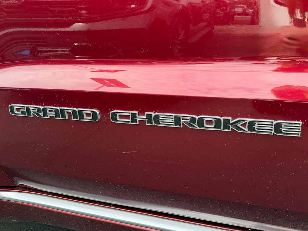 Thumbnail: 2018 Jeep Grand Cherokee - 5