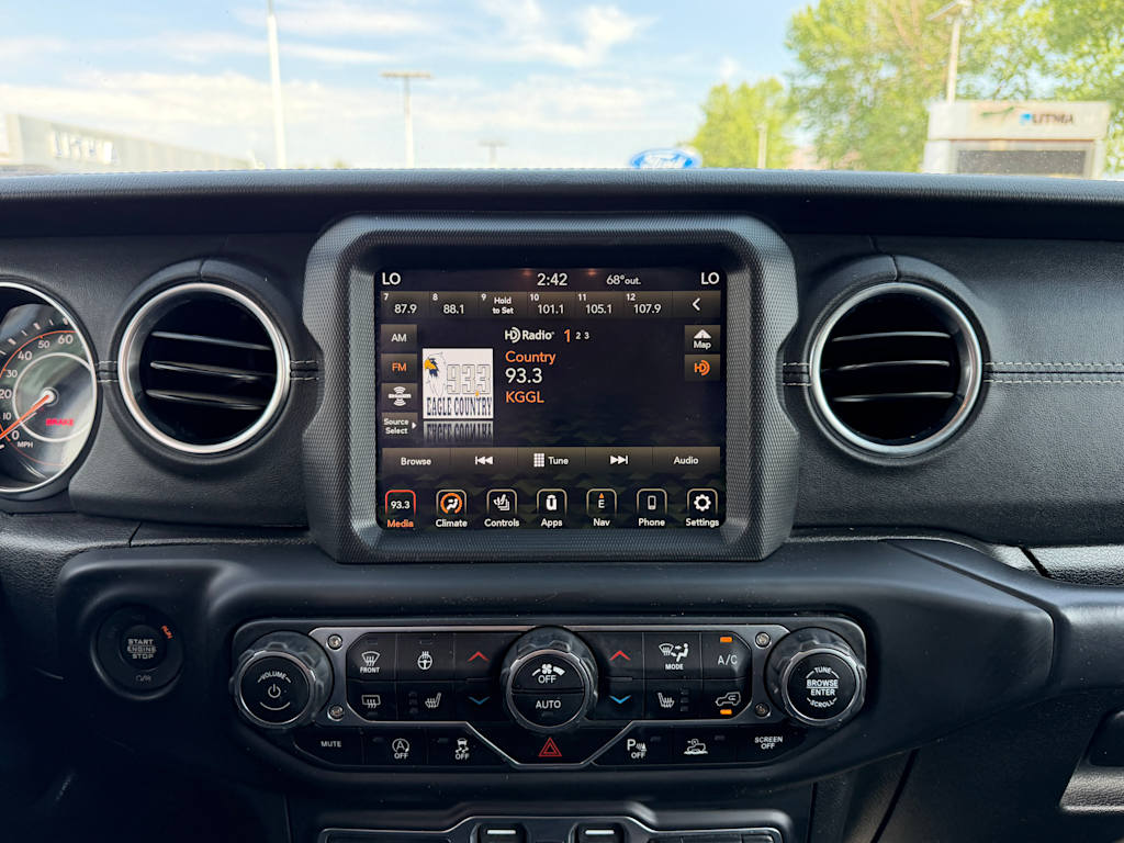 Thumbnail: 2020 Jeep Gladiator - 12