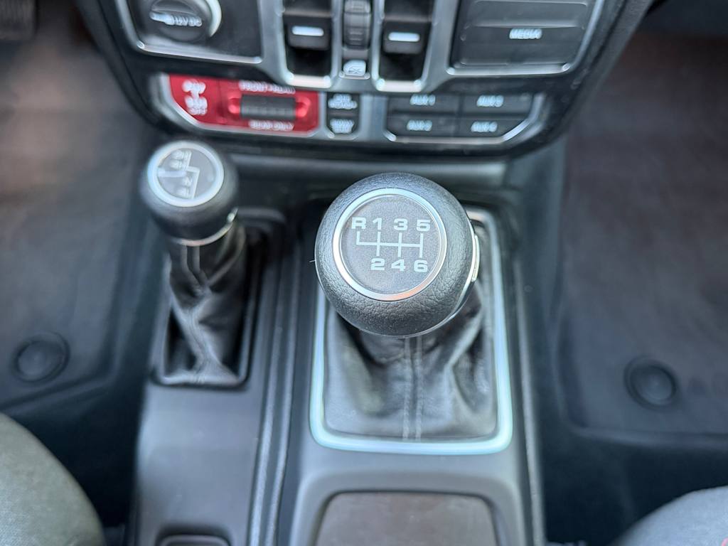 Thumbnail: 2024 Jeep Gladiator - 14
