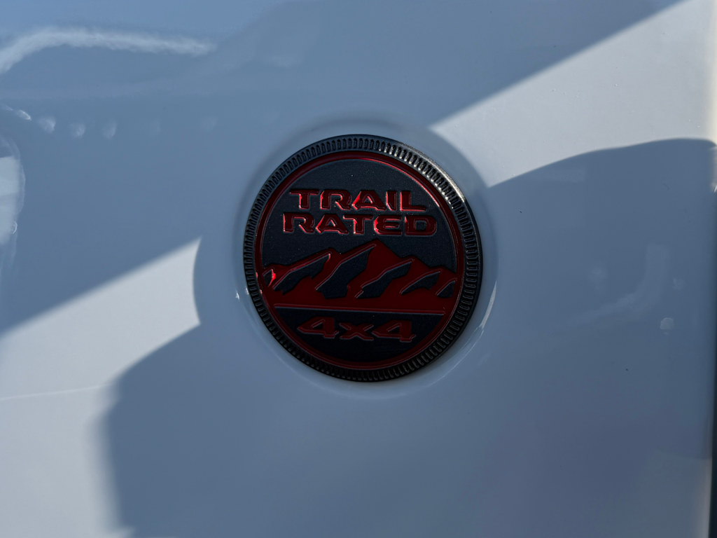 Thumbnail: 2024 Jeep Gladiator - 17