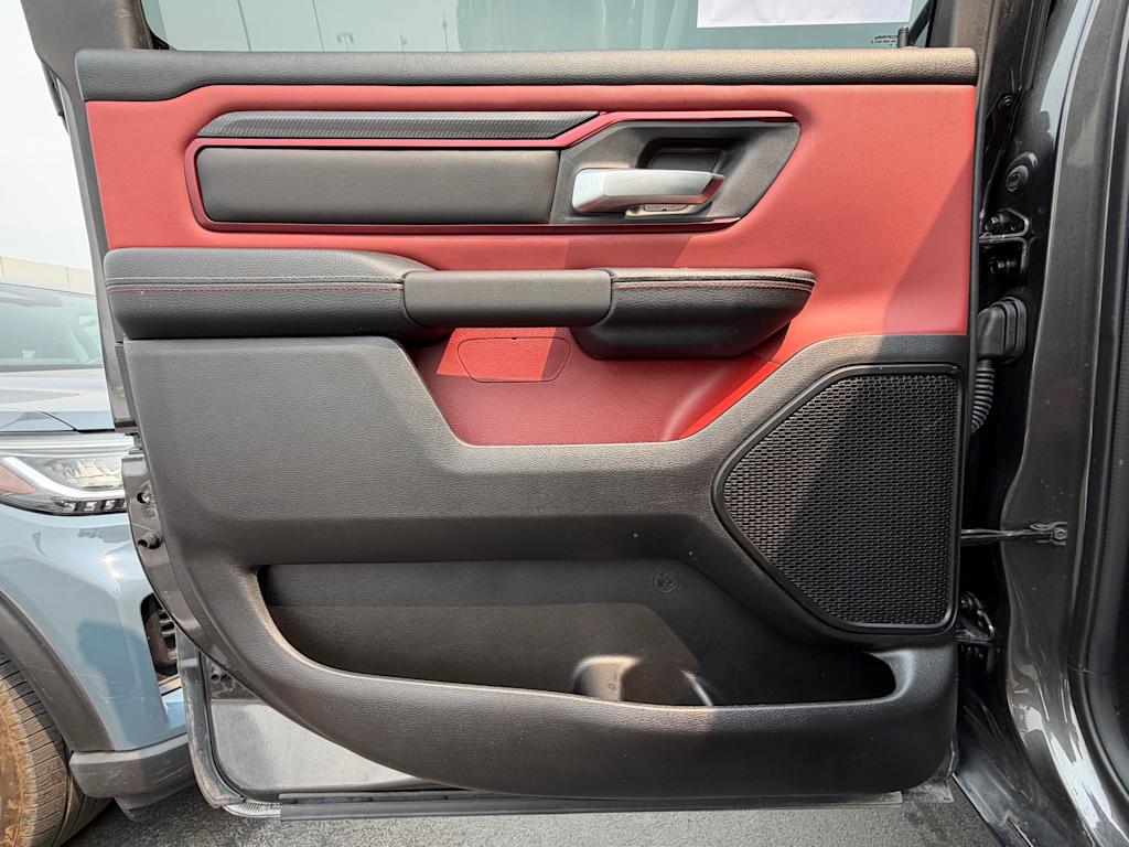 Thumbnail: 2025 RAM 1500 - 28