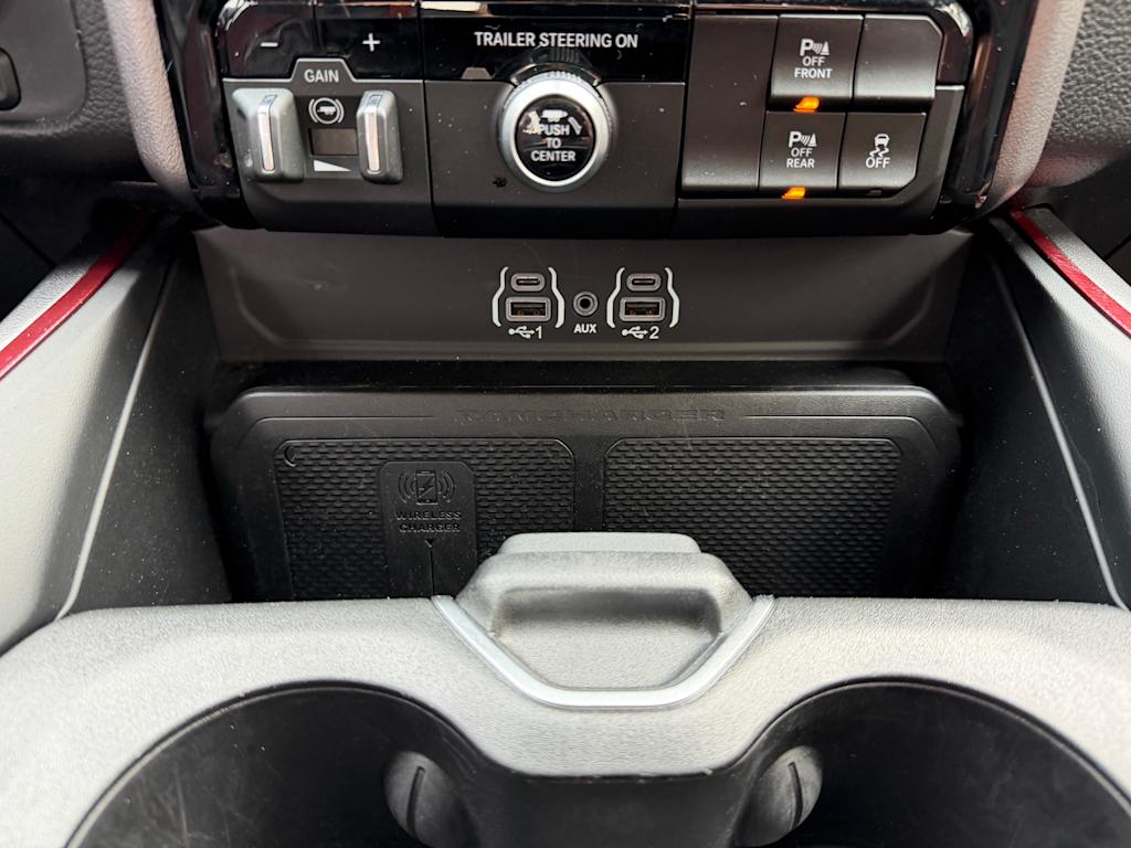 Thumbnail: 2025 RAM 1500 - 22