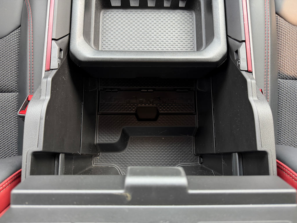 Thumbnail: 2025 RAM 1500 - 25