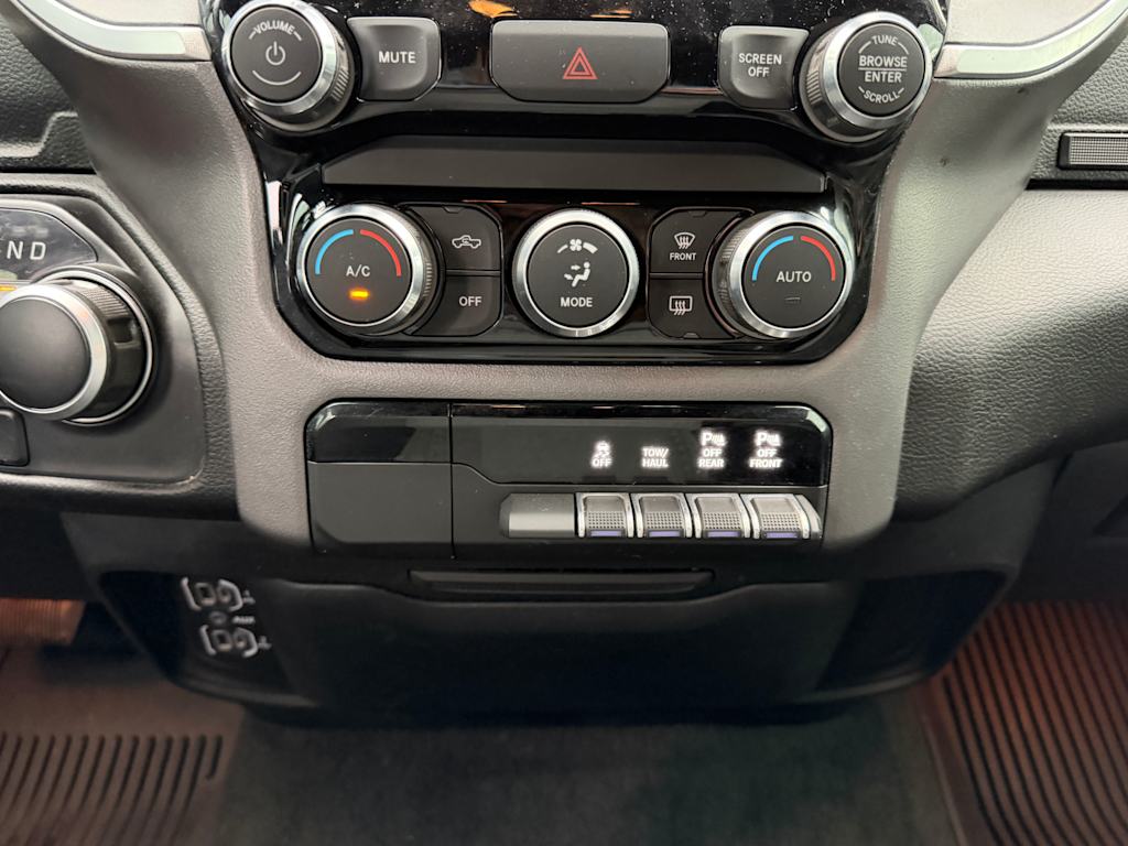 Thumbnail: 2022 RAM 1500 - 23