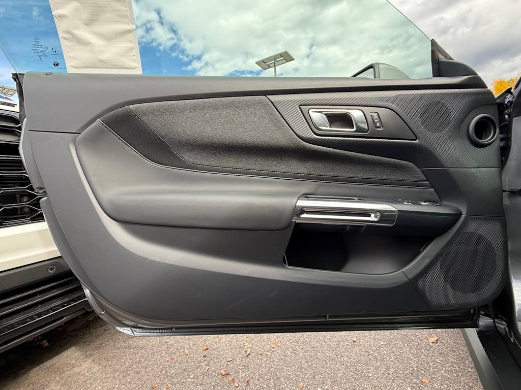 Thumbnail: 2025 Ford Mustang - 20