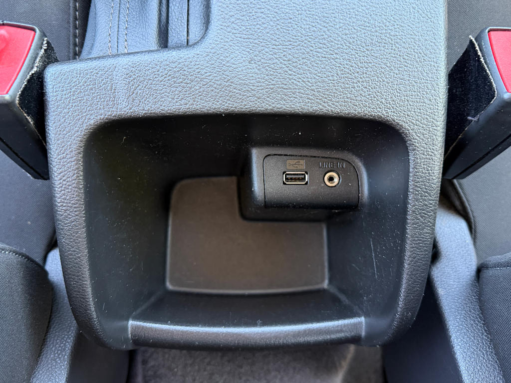 Thumbnail: 2015 Ford Focus - 24
