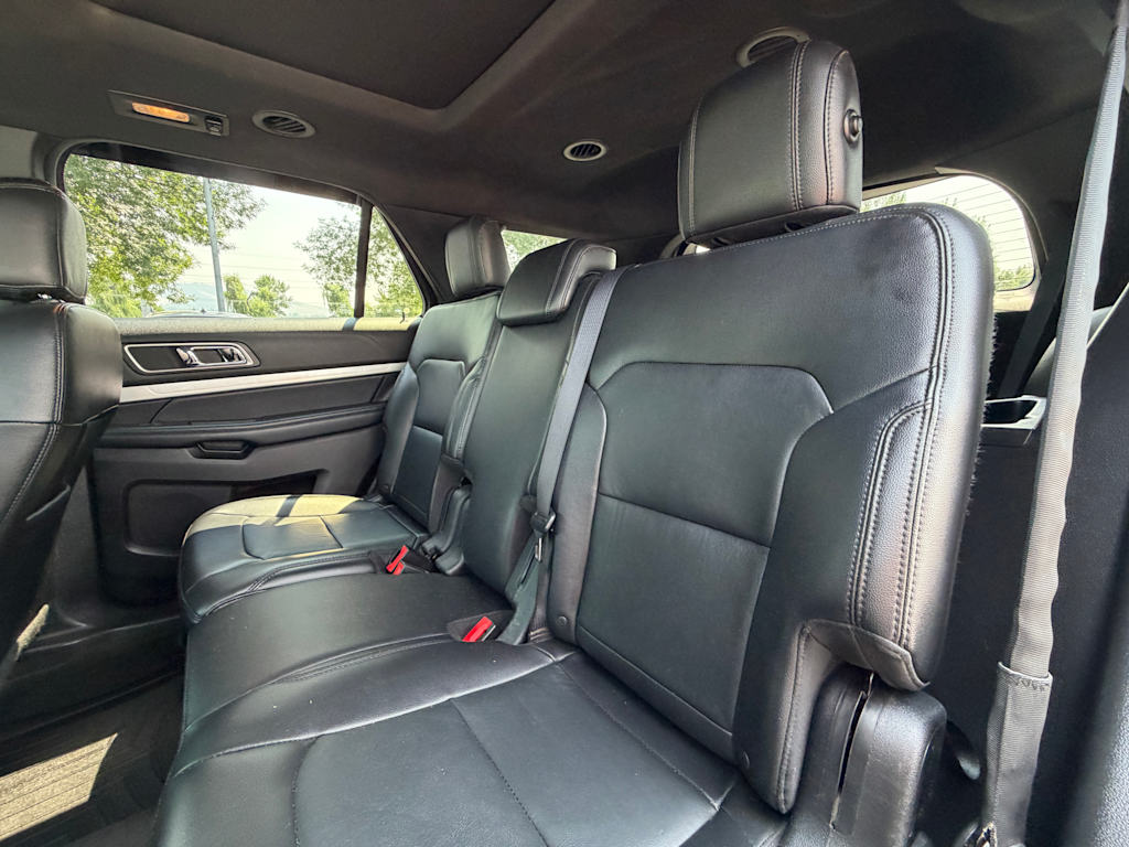 Thumbnail: 2016 Ford Explorer - 10