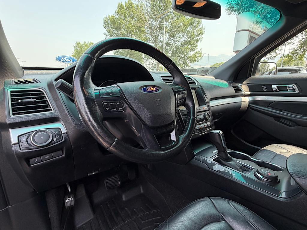 Thumbnail: 2016 Ford Explorer - 2