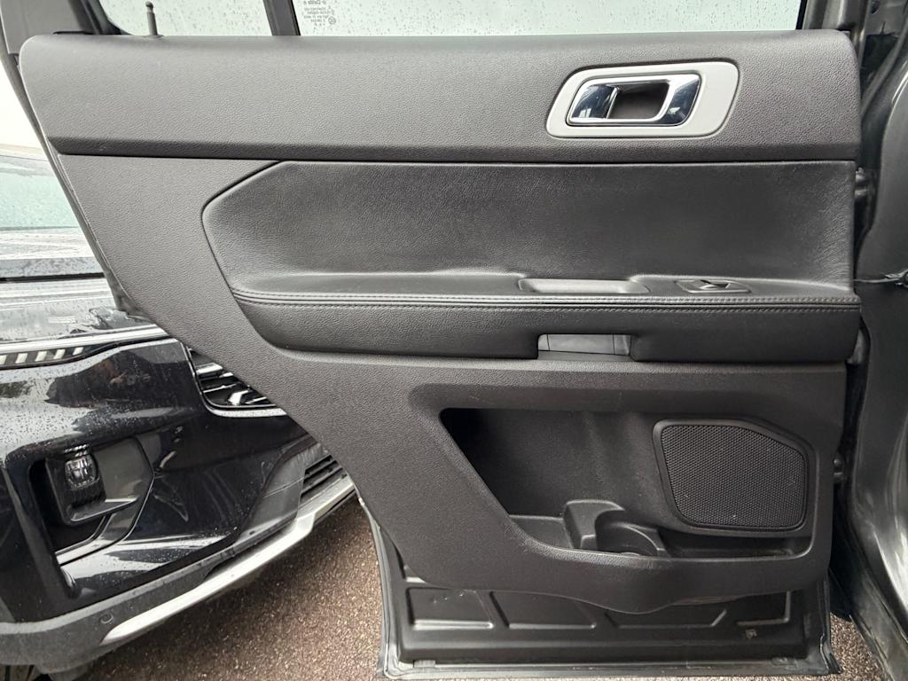 Thumbnail: 2015 Ford Explorer - 24