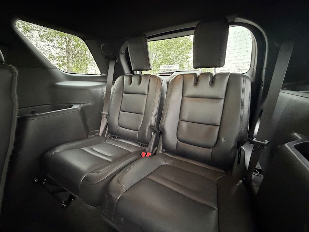 Thumbnail: 2015 Ford Explorer - 28