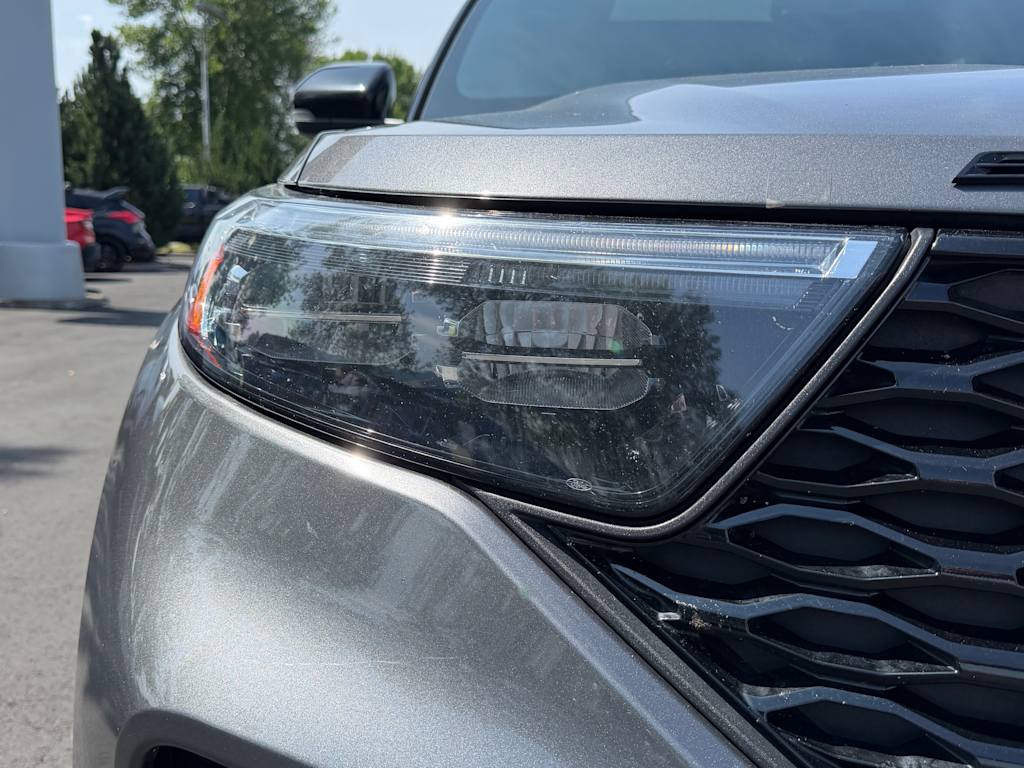 Thumbnail: 2023 Ford Explorer - 16