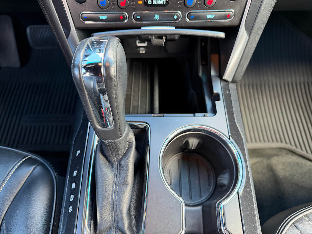 Thumbnail: 2016 Ford Explorer - 20