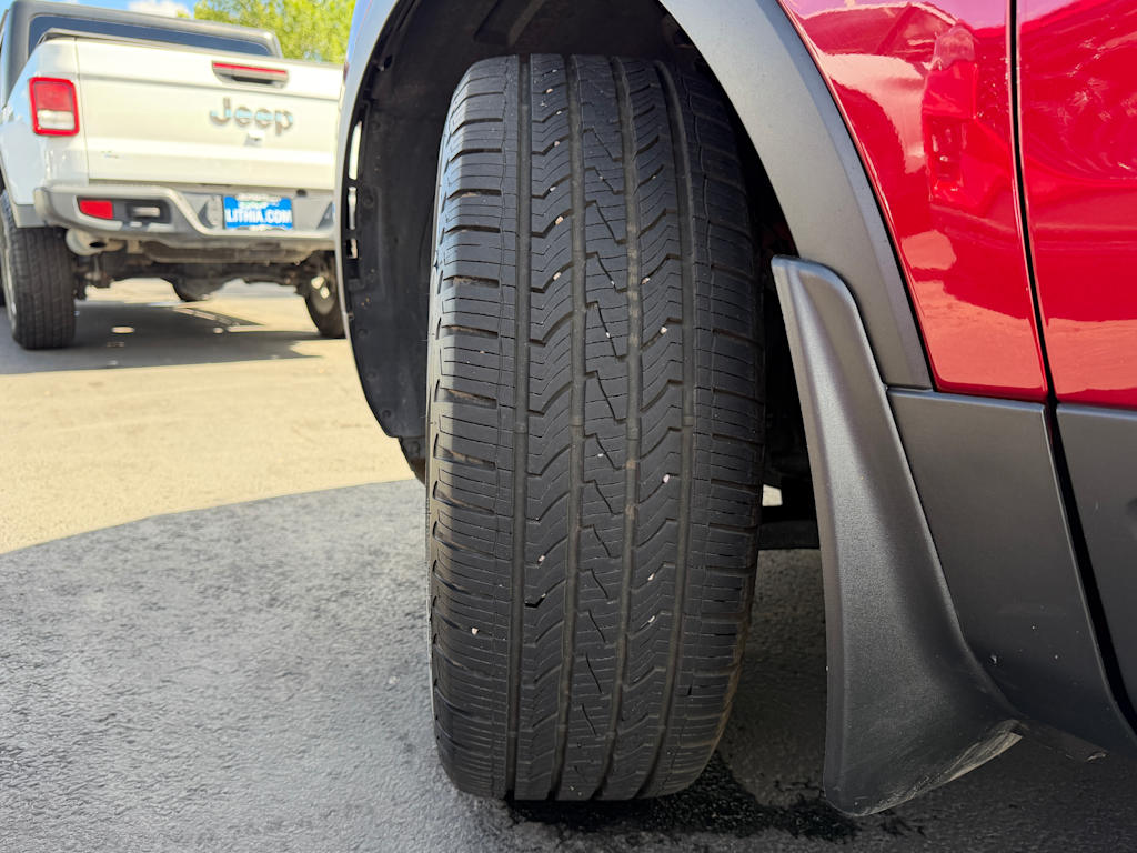 Thumbnail: 2016 Ford Explorer - 7