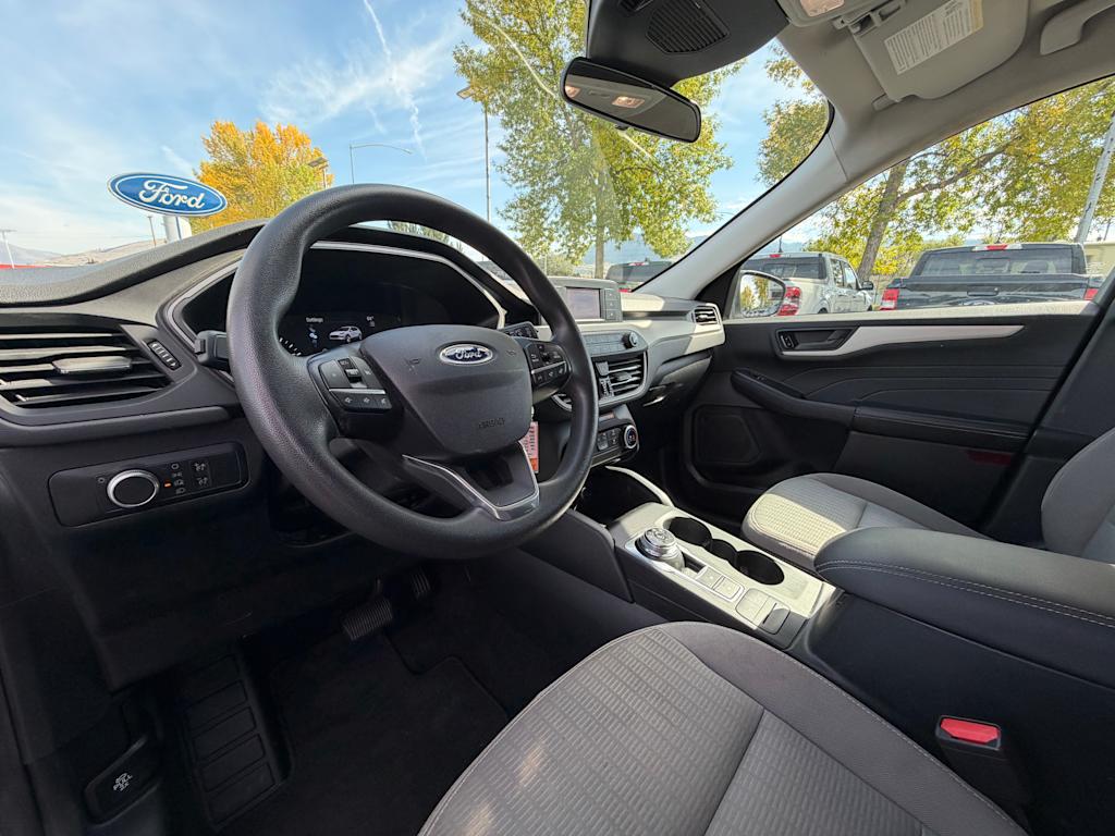 Thumbnail: 2021 Ford Escape - 2