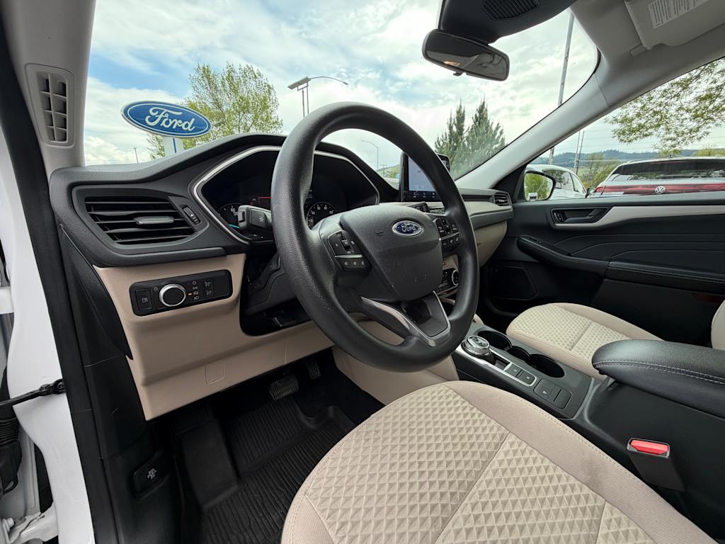 Thumbnail: 2022 Ford Escape - 2