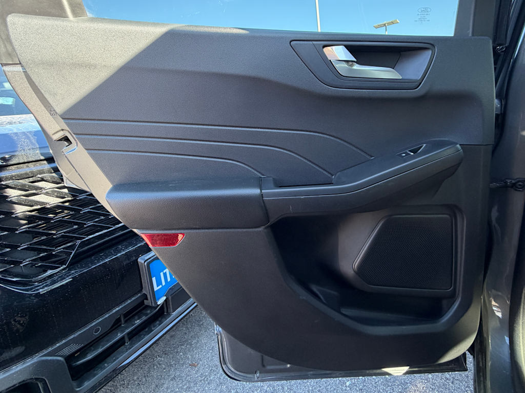 Thumbnail: 2021 Ford Escape - 24