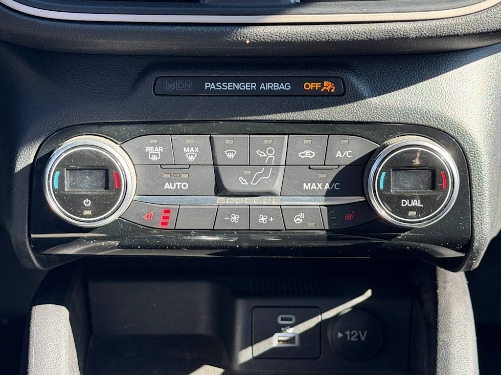 Thumbnail: 2021 Ford Escape - 21