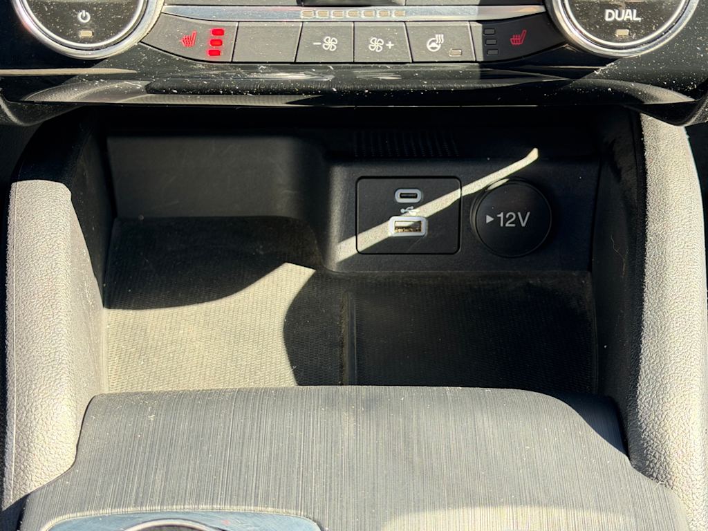 Thumbnail: 2021 Ford Escape - 22