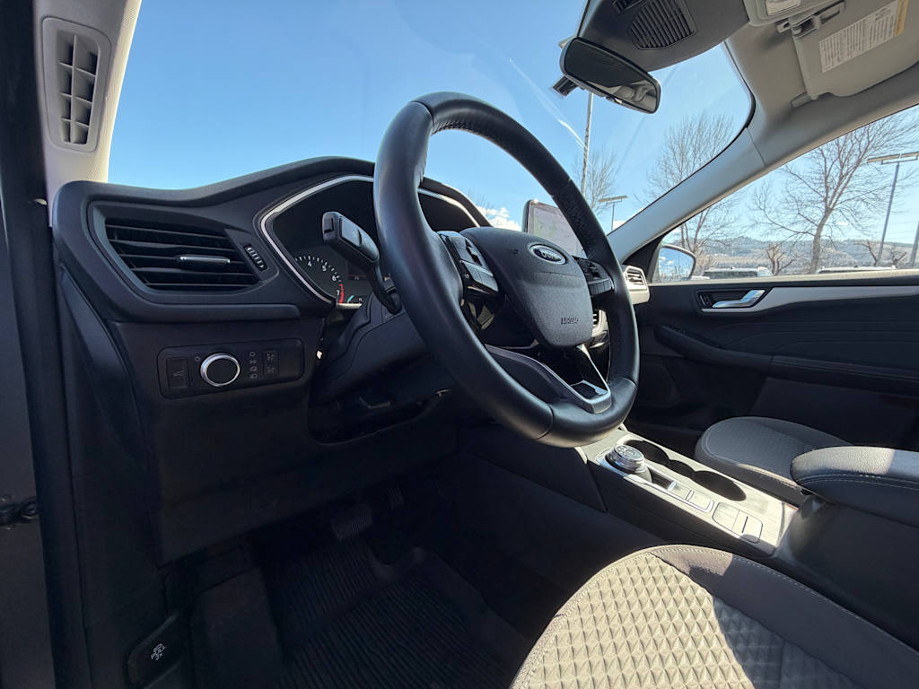 Thumbnail: 2021 Ford Escape - 2