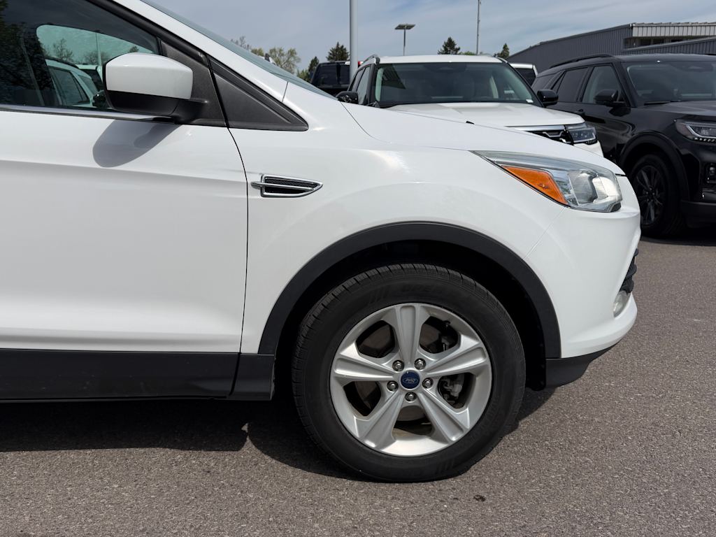 Thumbnail: 2016 Ford Escape - 6