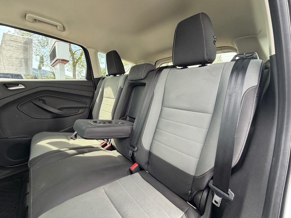 Thumbnail: 2016 Ford Escape - 28