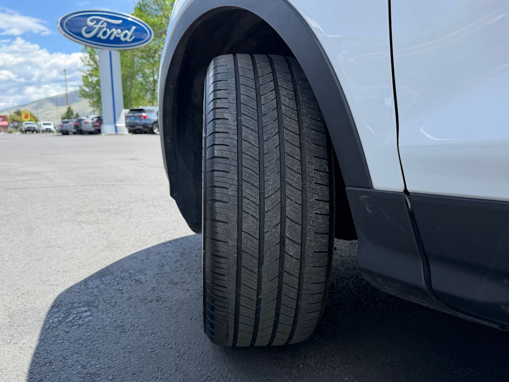 Thumbnail: 2019 Ford Escape - 29