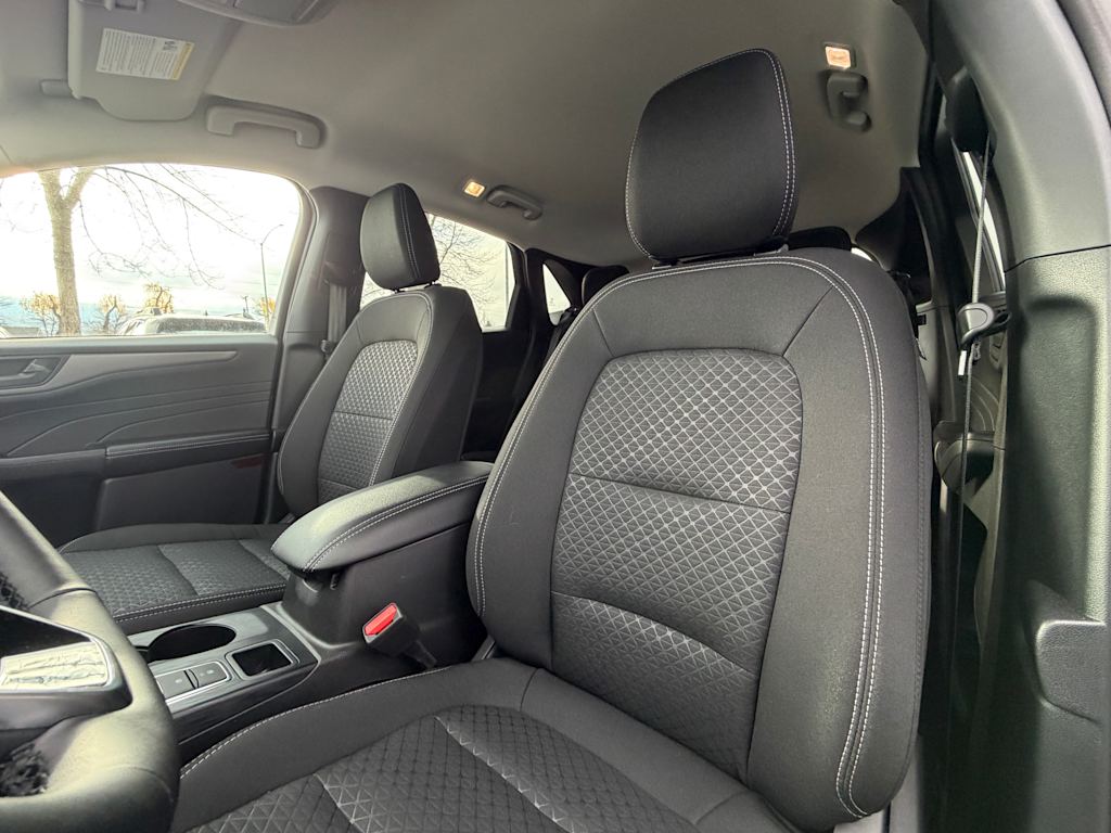 Thumbnail: 2025 Ford Escape - 8