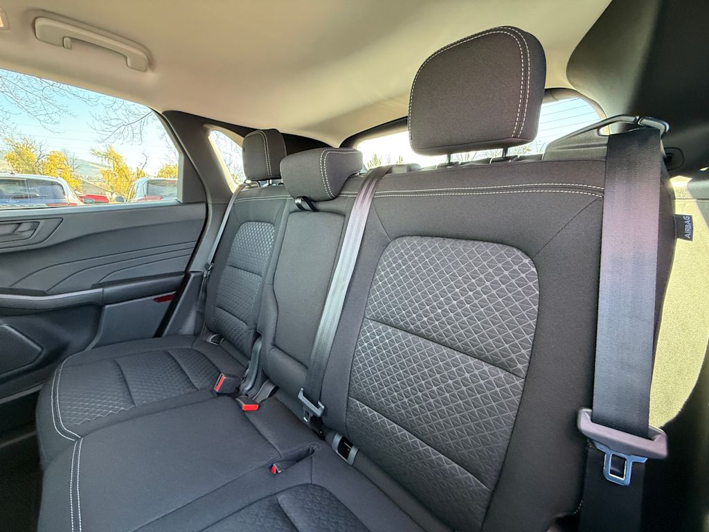 2025 Ford Escape Active 23