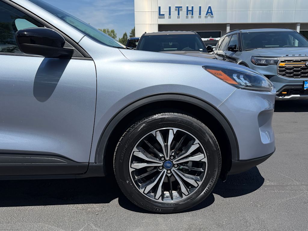 Thumbnail: 2022 Ford Escape - 7
