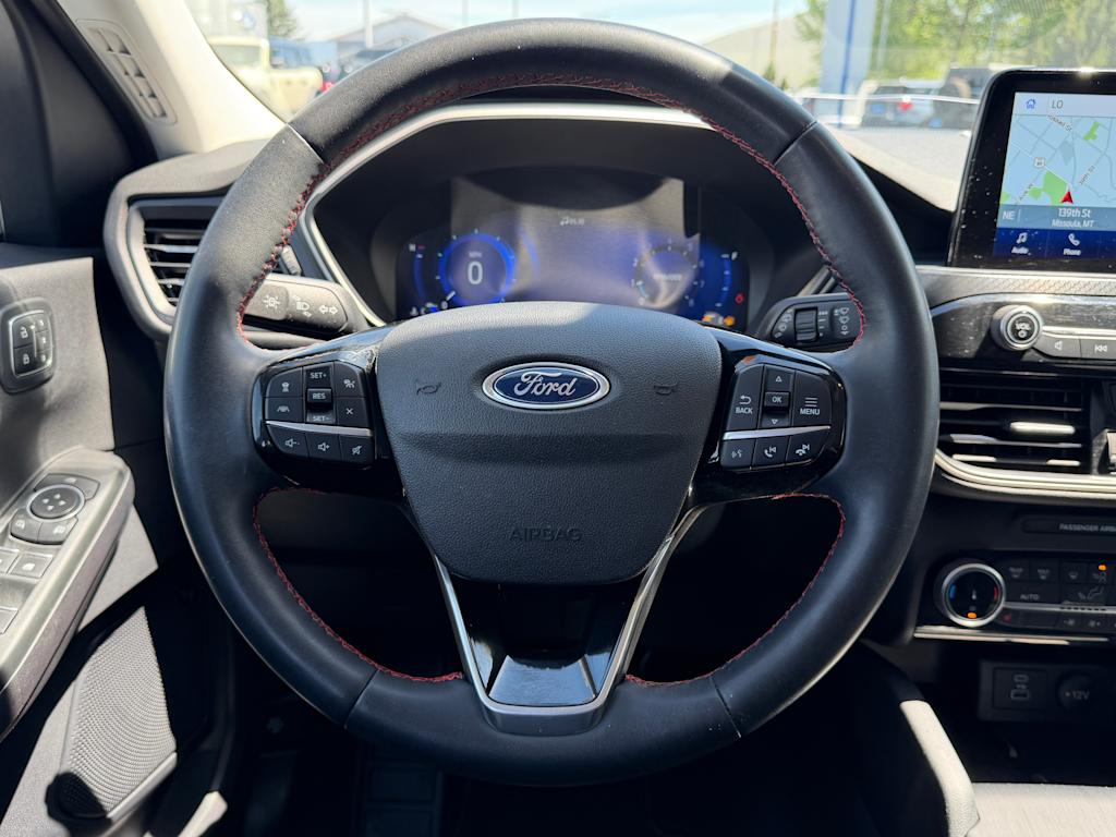 Thumbnail: 2022 Ford Escape - 8