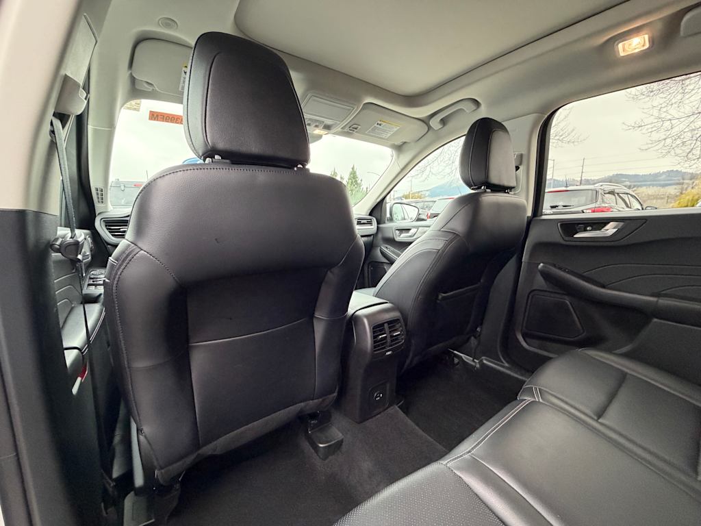 Thumbnail: 2022 Ford Escape - 26