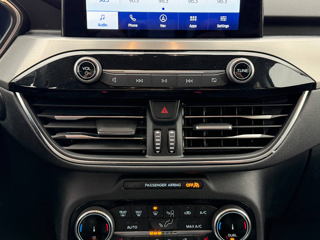 Thumbnail: 2022 Ford Escape - 20